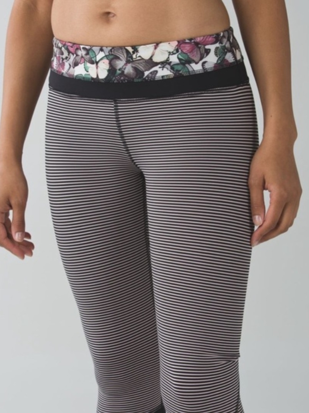 Lululemon Run Inspire Crop II Mini Stripe‎ Butterfly Waistband Women's Size 12